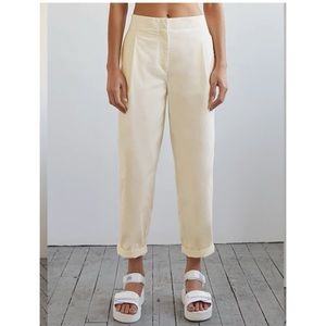 NWT Aritzia Day Off Pant, Size 6, Sage green